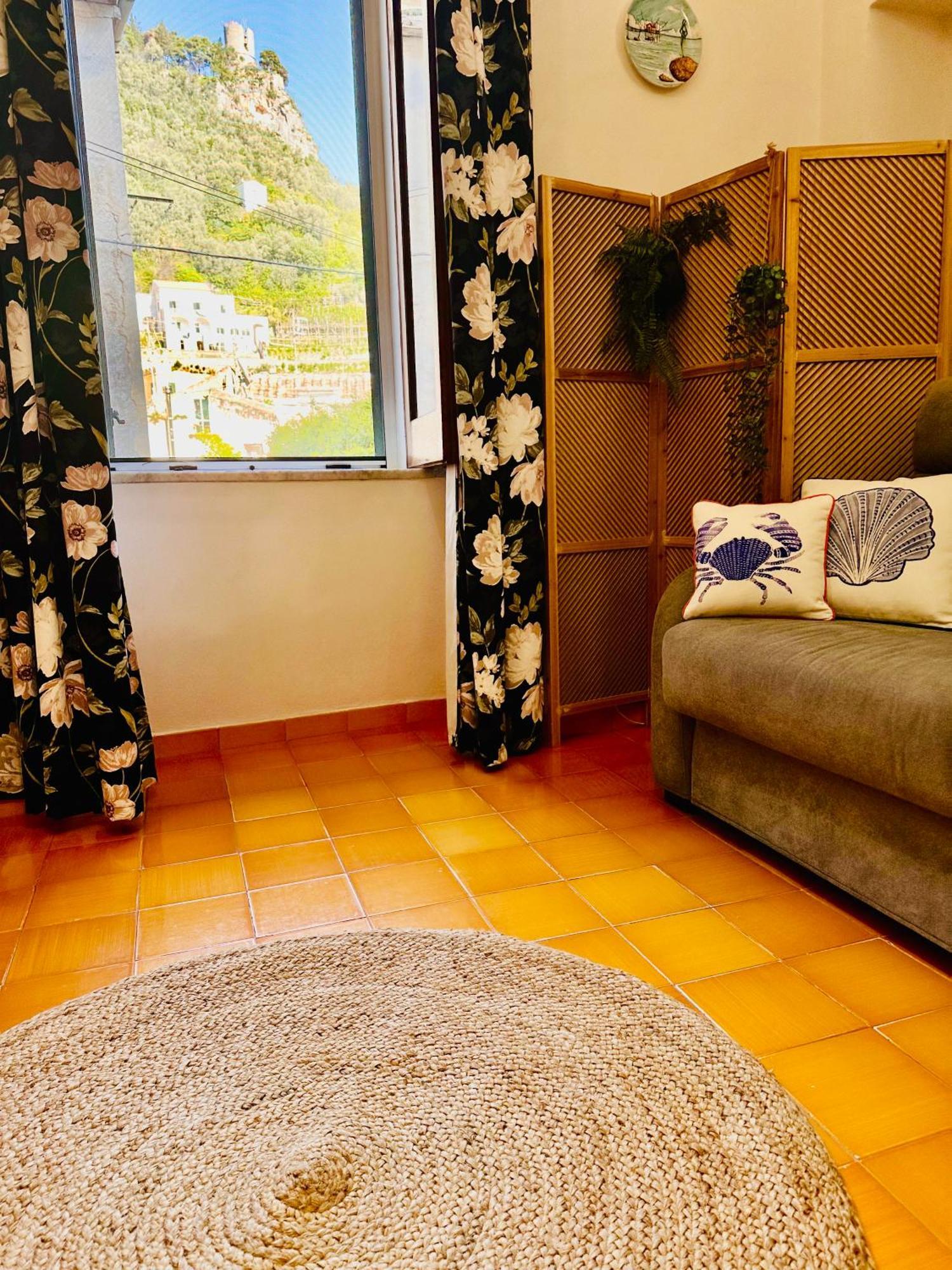 Casa Viggiano In The Heart Of Amalfi Apartment Bagian luar foto